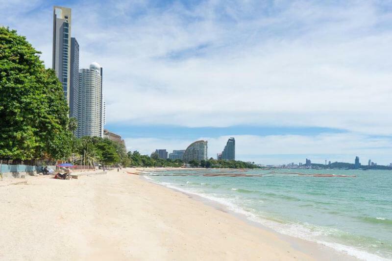 Ar Aeras Pattaya Apartment Exterior photo